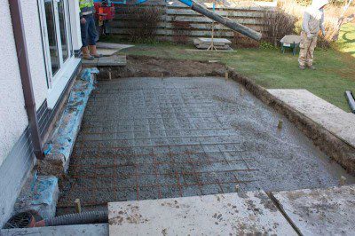 Reinforcing the raft foundation