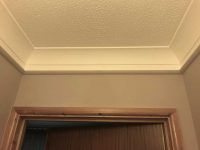 A New LED Holding Picture Rail