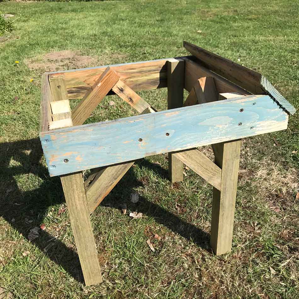 Bee Hive Stand