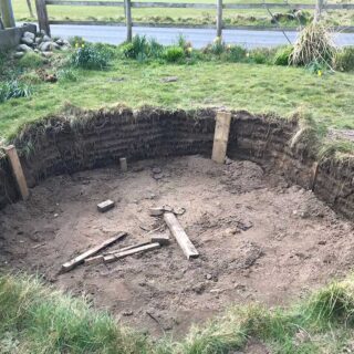 Hole