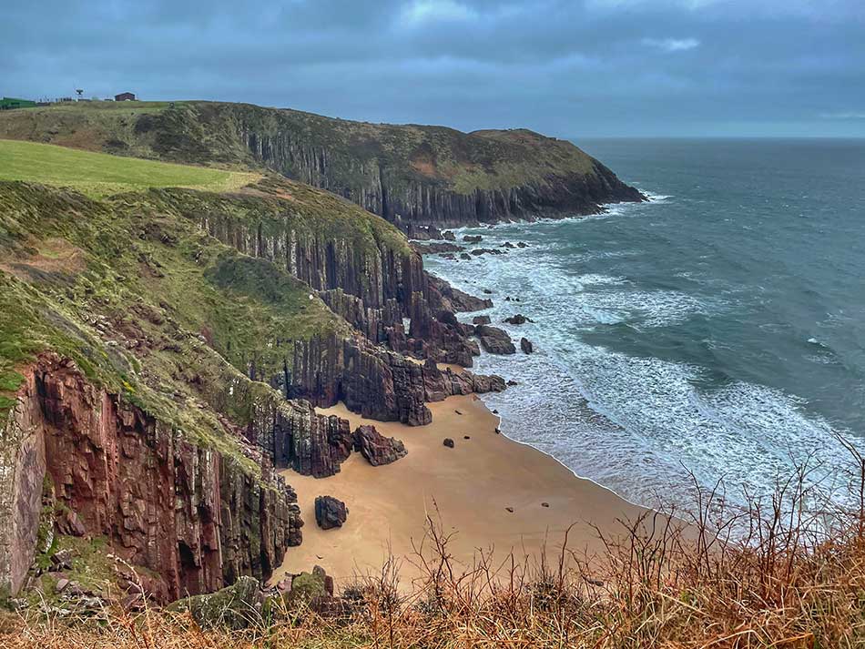 Wales Coast Path Run - Tenby to Manorbier - A Simple Life of Luxury