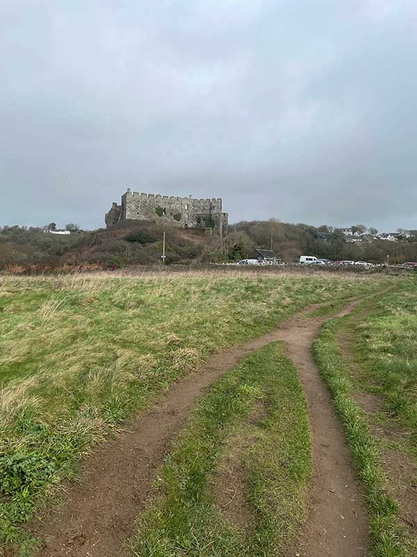 Wales Coast Path Run - Tenby to Manorbier - A Simple Life of Luxury