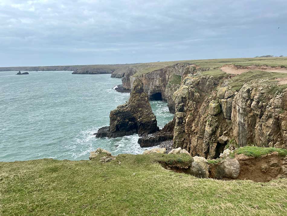 Wales Coast Path Run - Stackpole Quay to Green Bridge of Wales - A ...