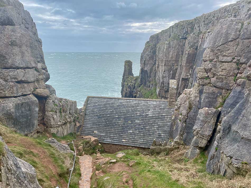 Wales Coast Path Run - Stackpole Quay to Green Bridge of Wales - A ...