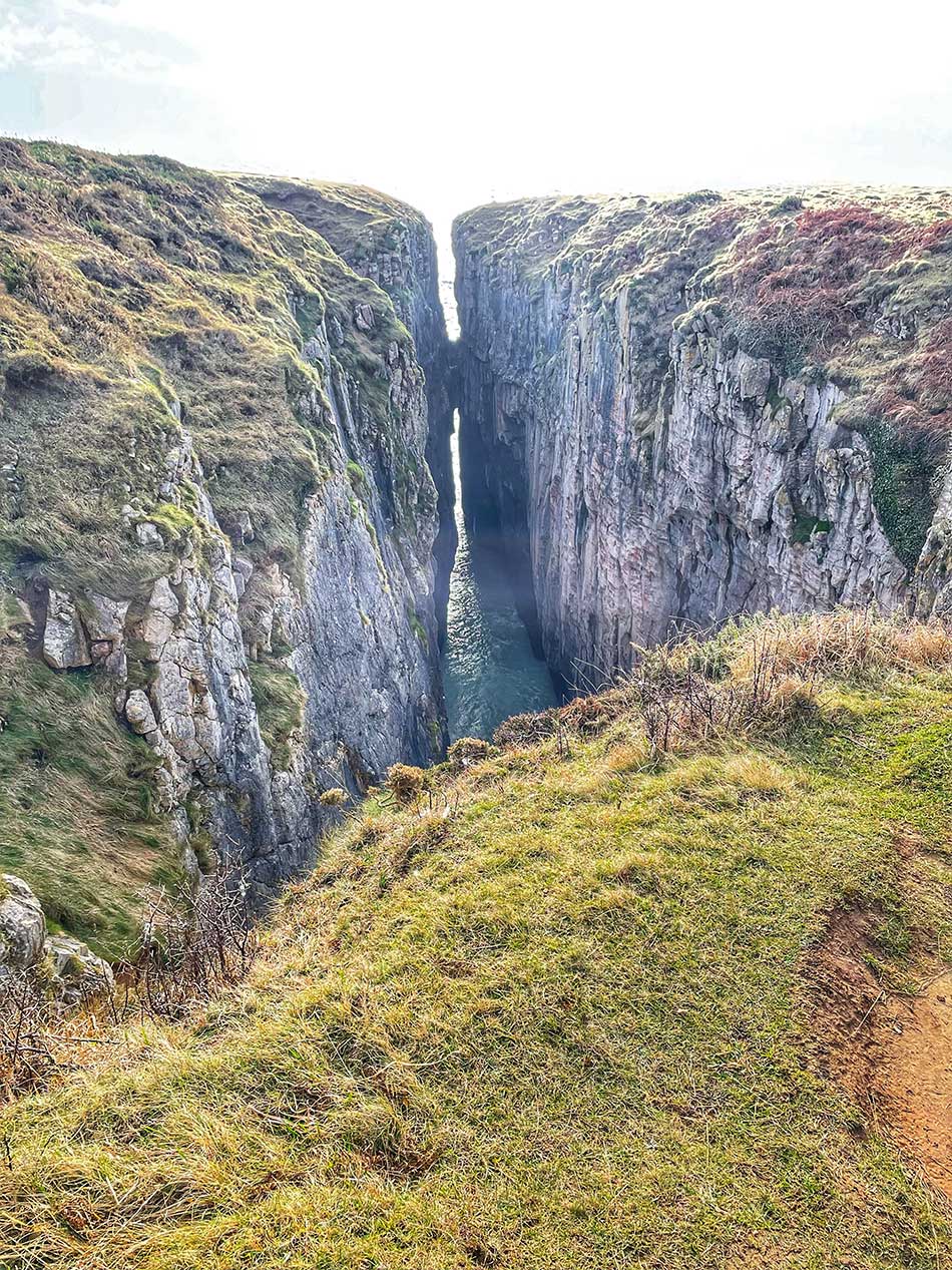 Wales Coast Path Run - Stackpole Quay to Green Bridge of Wales - A ...